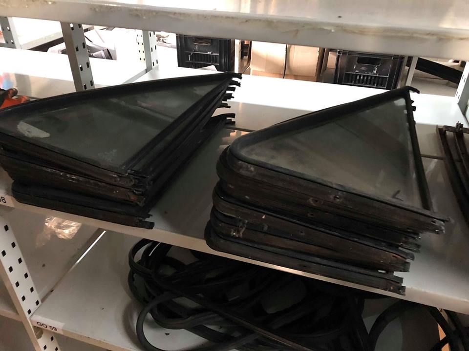 Driehoekraam (vast) linker portier T3 inclusief rubber