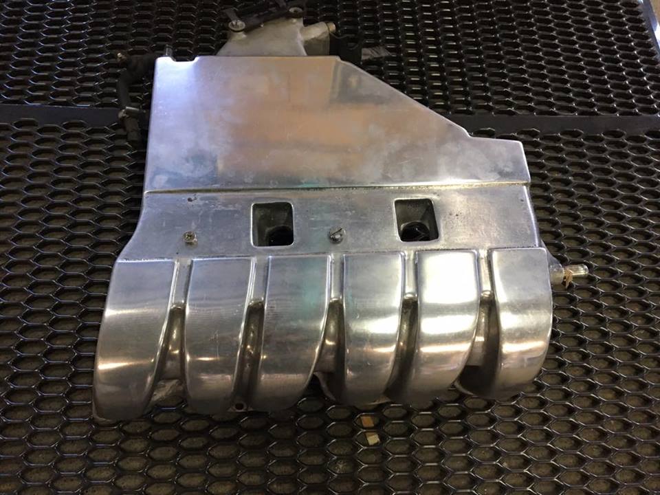 Gebruikt Inlaatspruitstuk VR6 gepolijst 021133202F