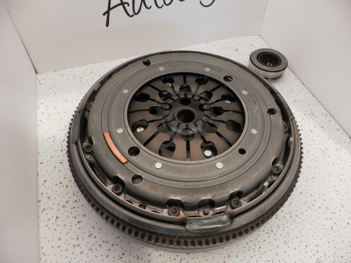 Koppelings kit DFC LUK 417002710 (MET druklager)