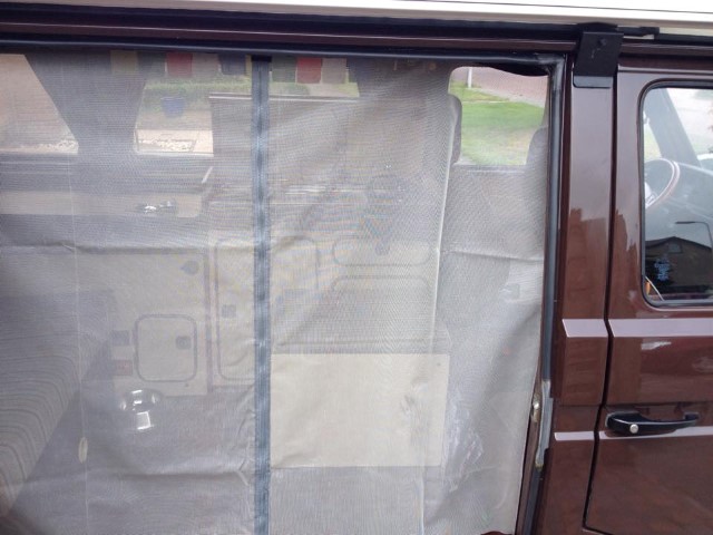 Schuifdeur hor Bruin met rits T25 / T3 bus Incl. montagemateriaal